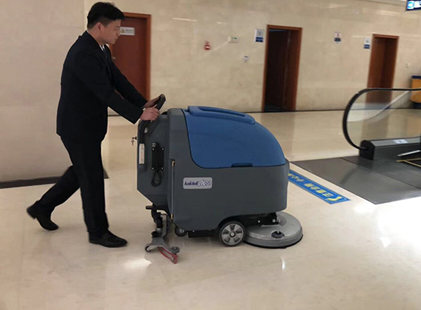 手推式静音洗地机清洁运用 手推式静音洗地机清洁运用